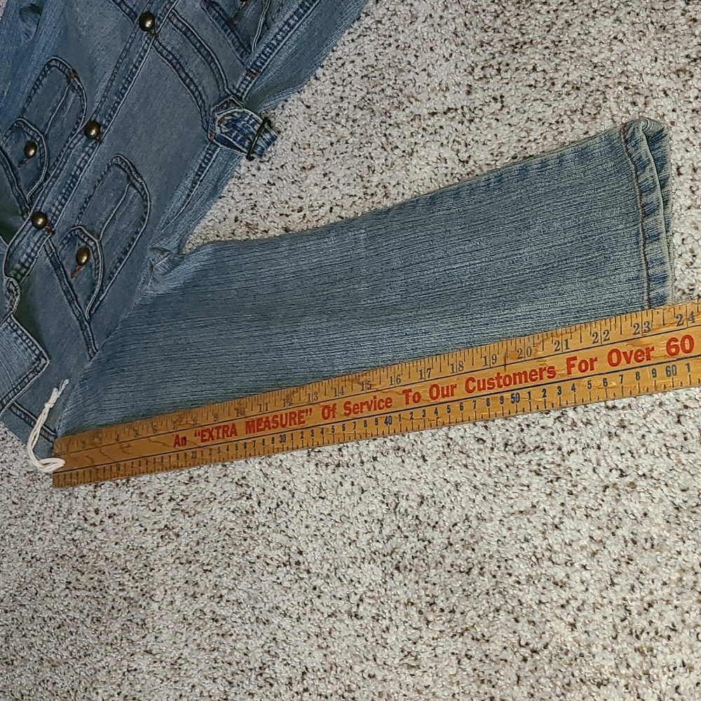 Vintage Jean Jacket - Picture 7 of 9